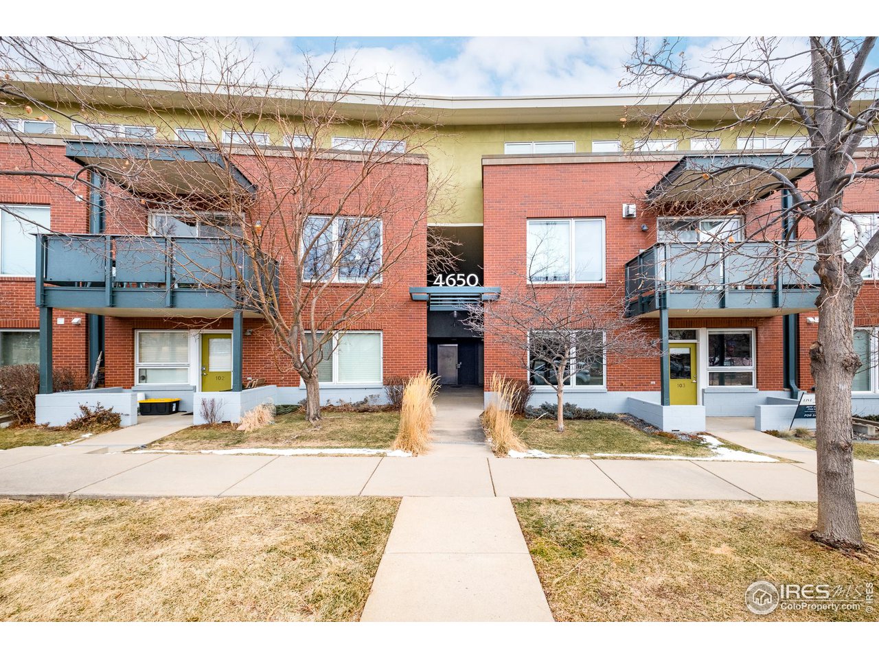 4650 Holiday Dr Unit: 202