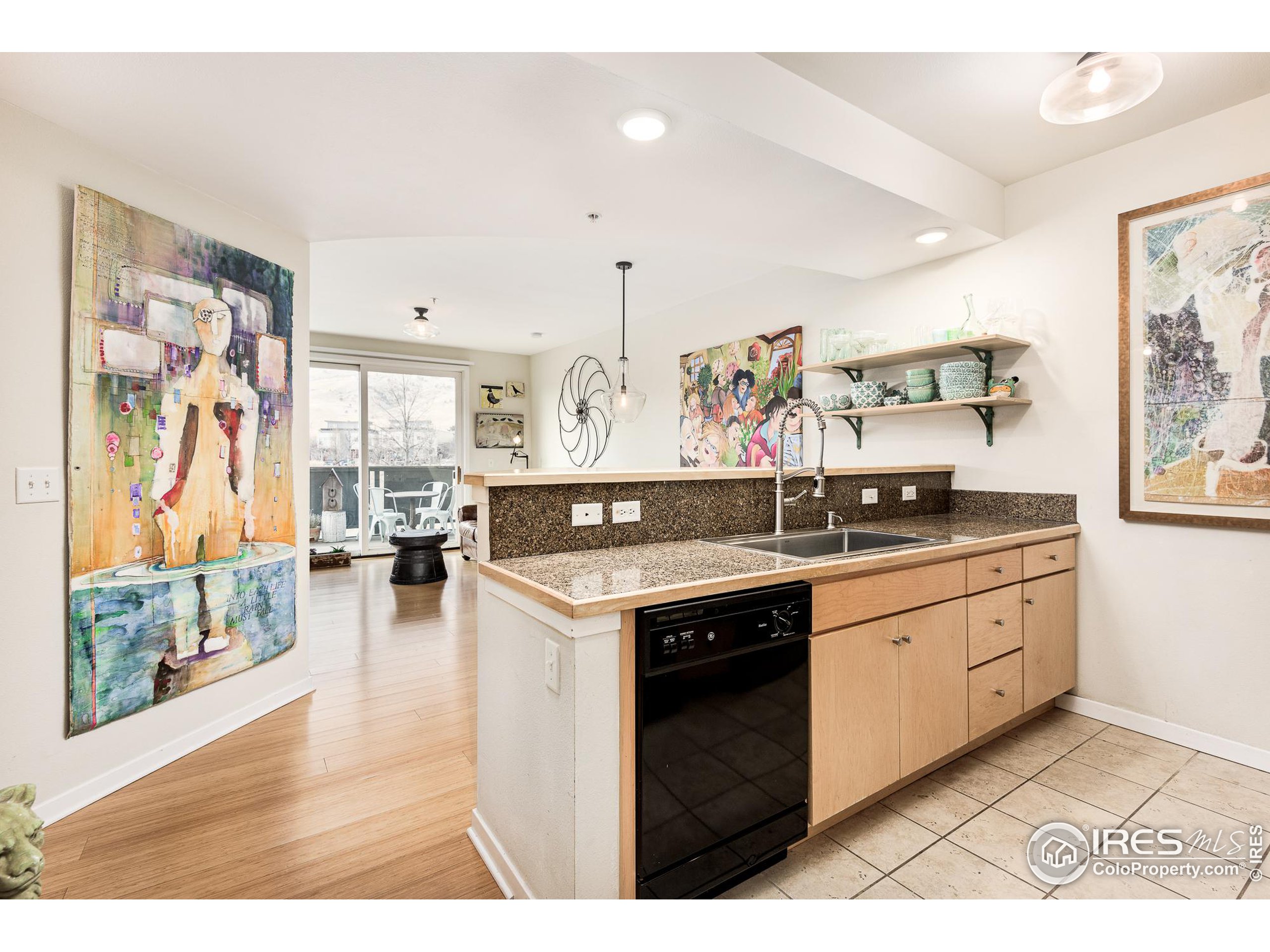 4650 Holiday Dr Unit: 202