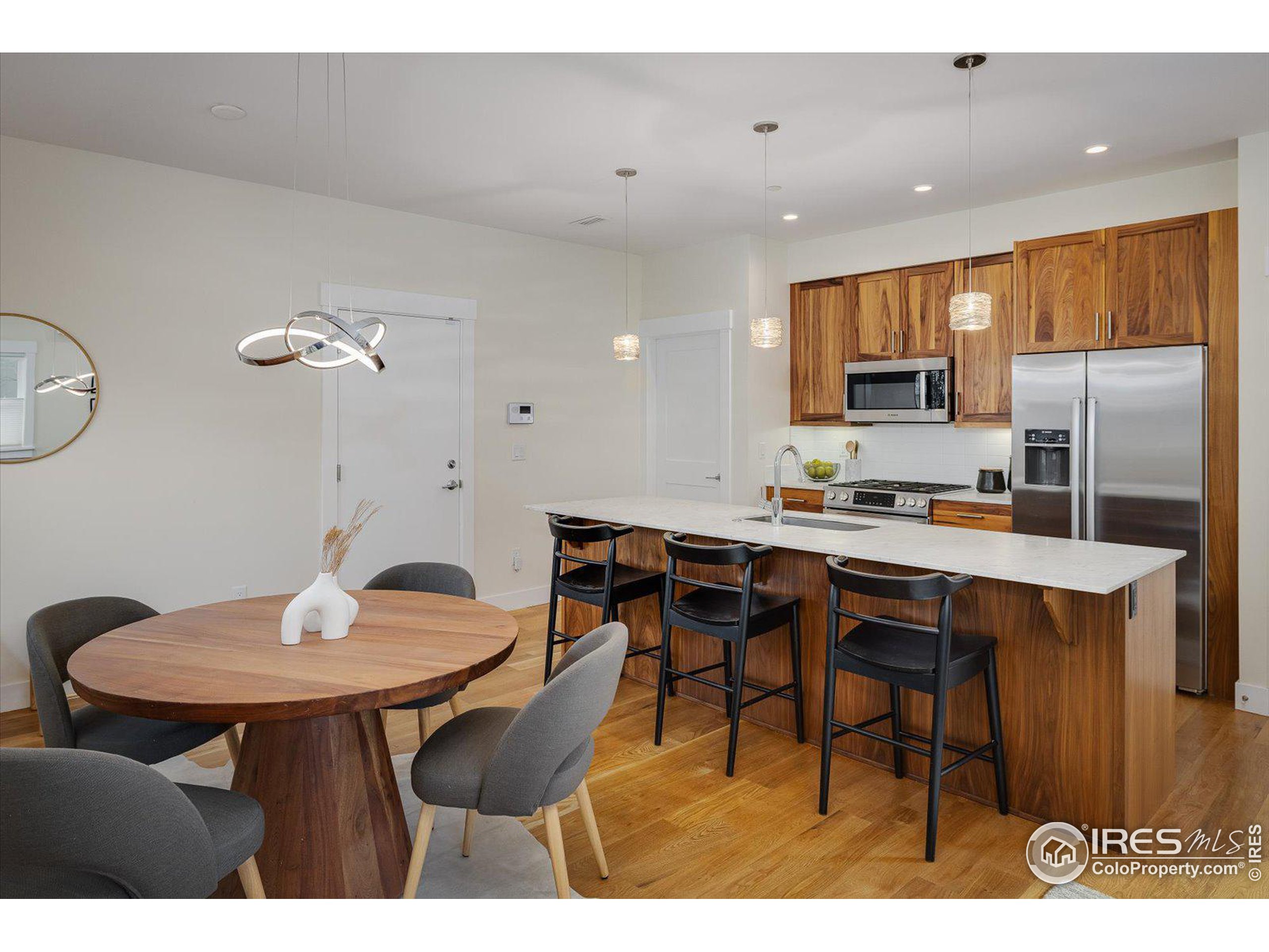 2056 Walnut St Unit: B