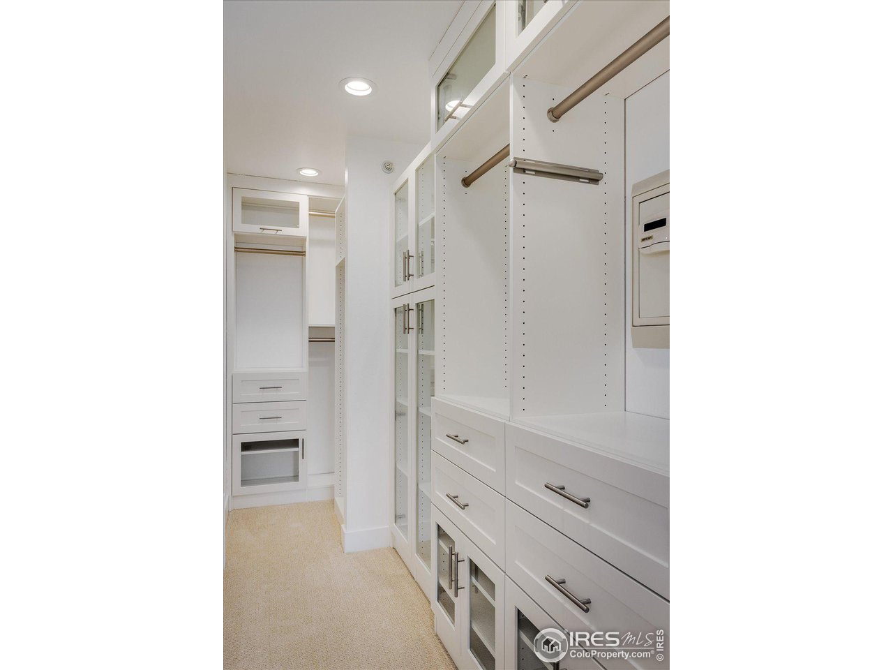 2056 Walnut St Unit: B