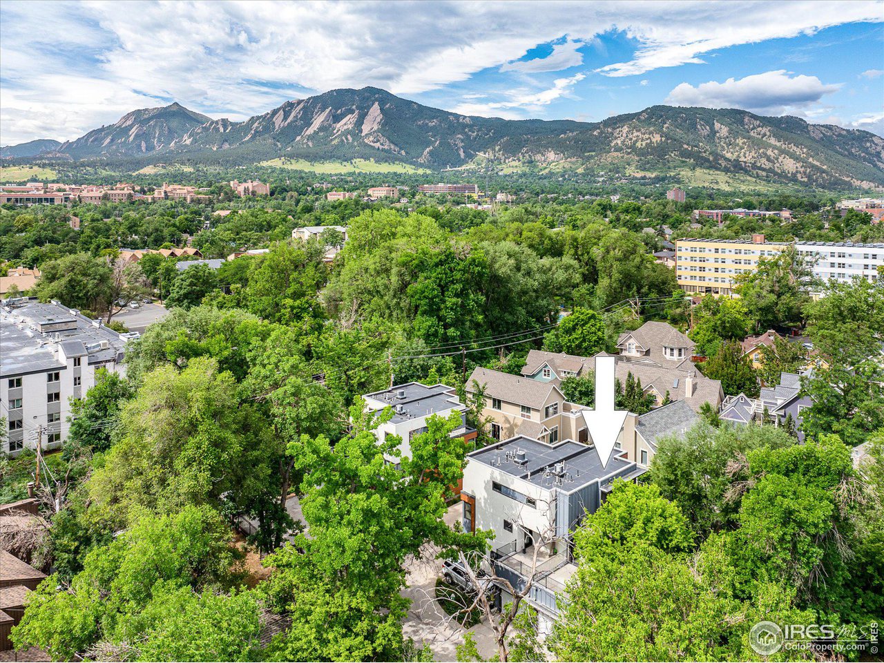 2056 Walnut St Unit: B