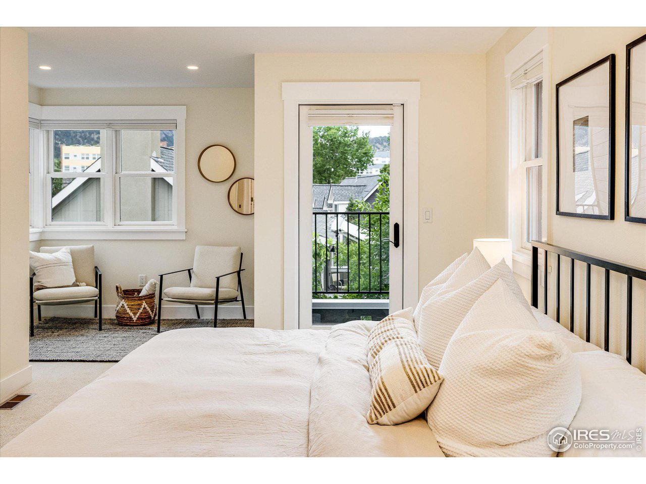 2056 Walnut St Unit: B