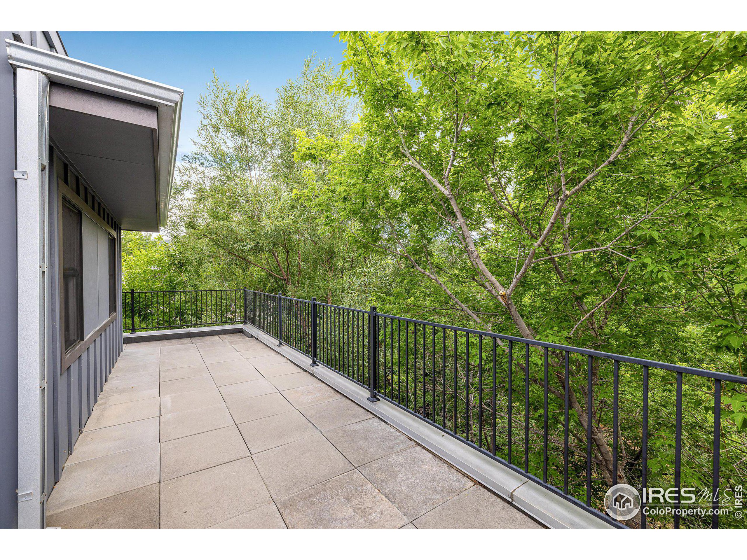 2056 Walnut St Unit: B