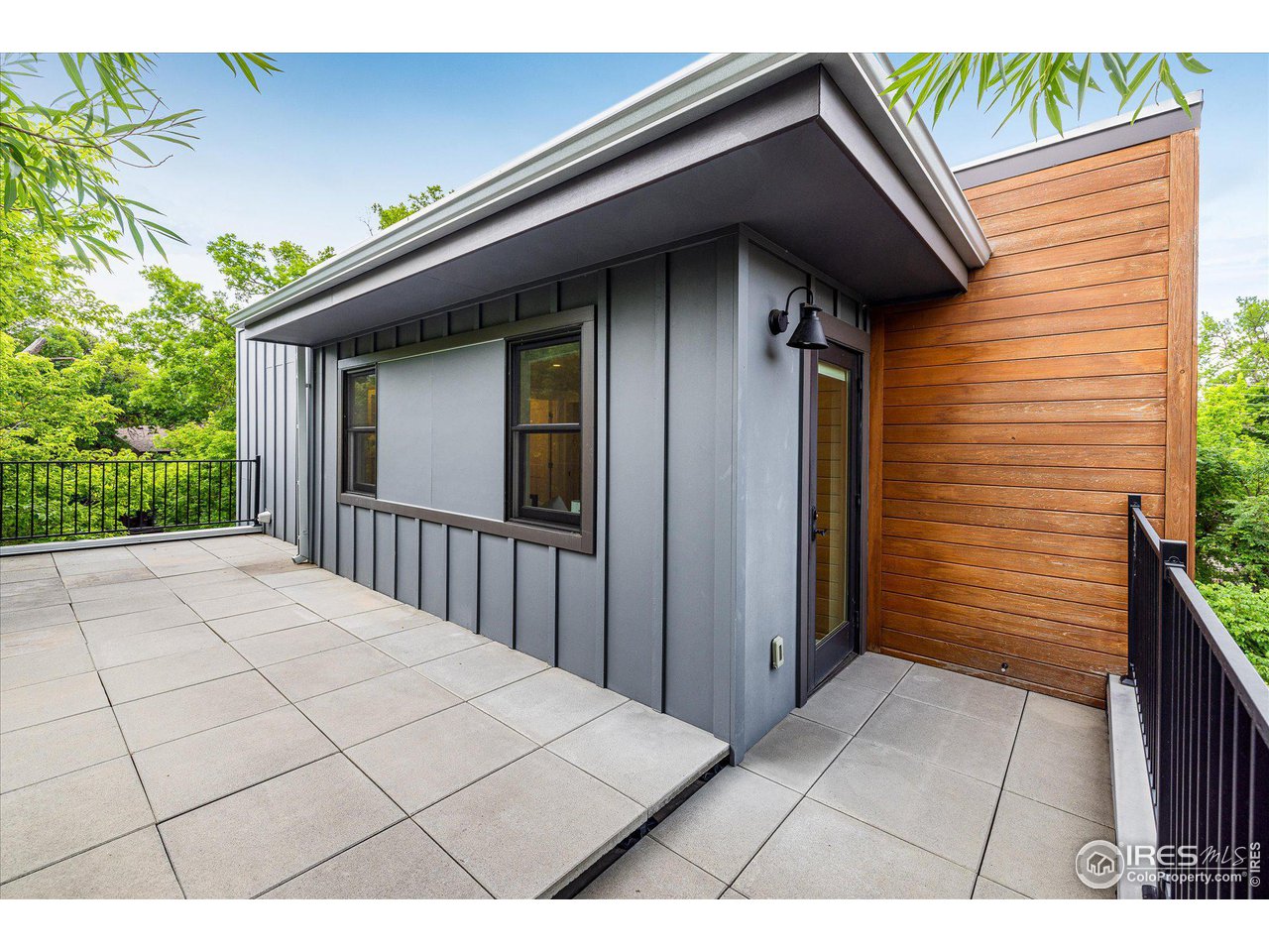 2056 Walnut St Unit: B