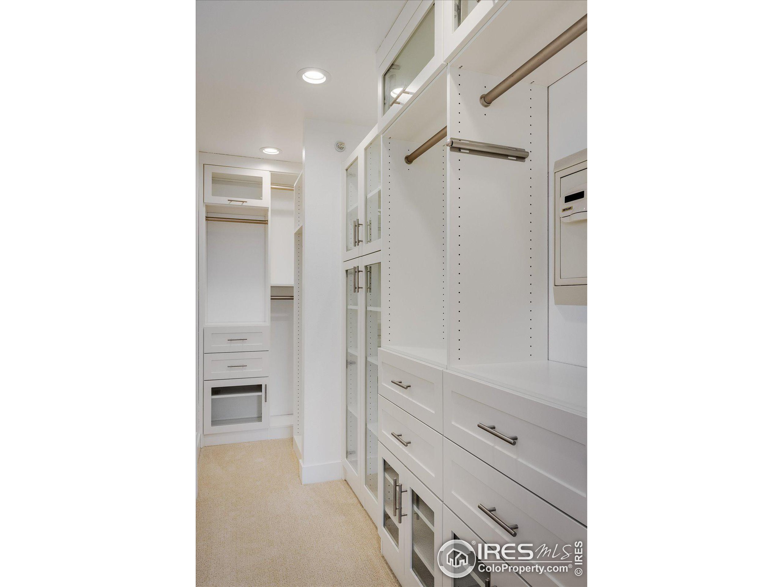 2056 Walnut St Unit: B