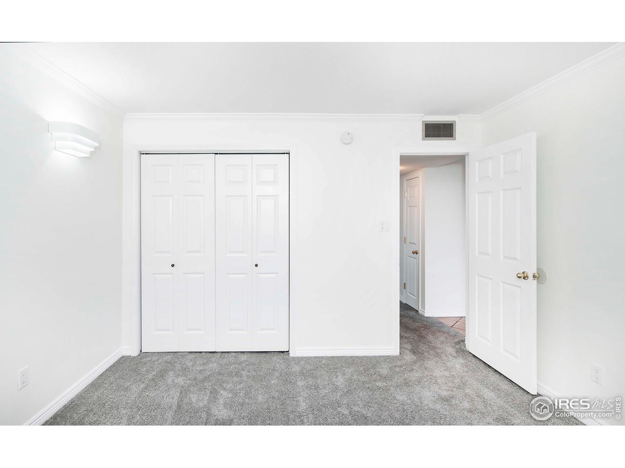 2227 Canyon Blvd Unit: 401A