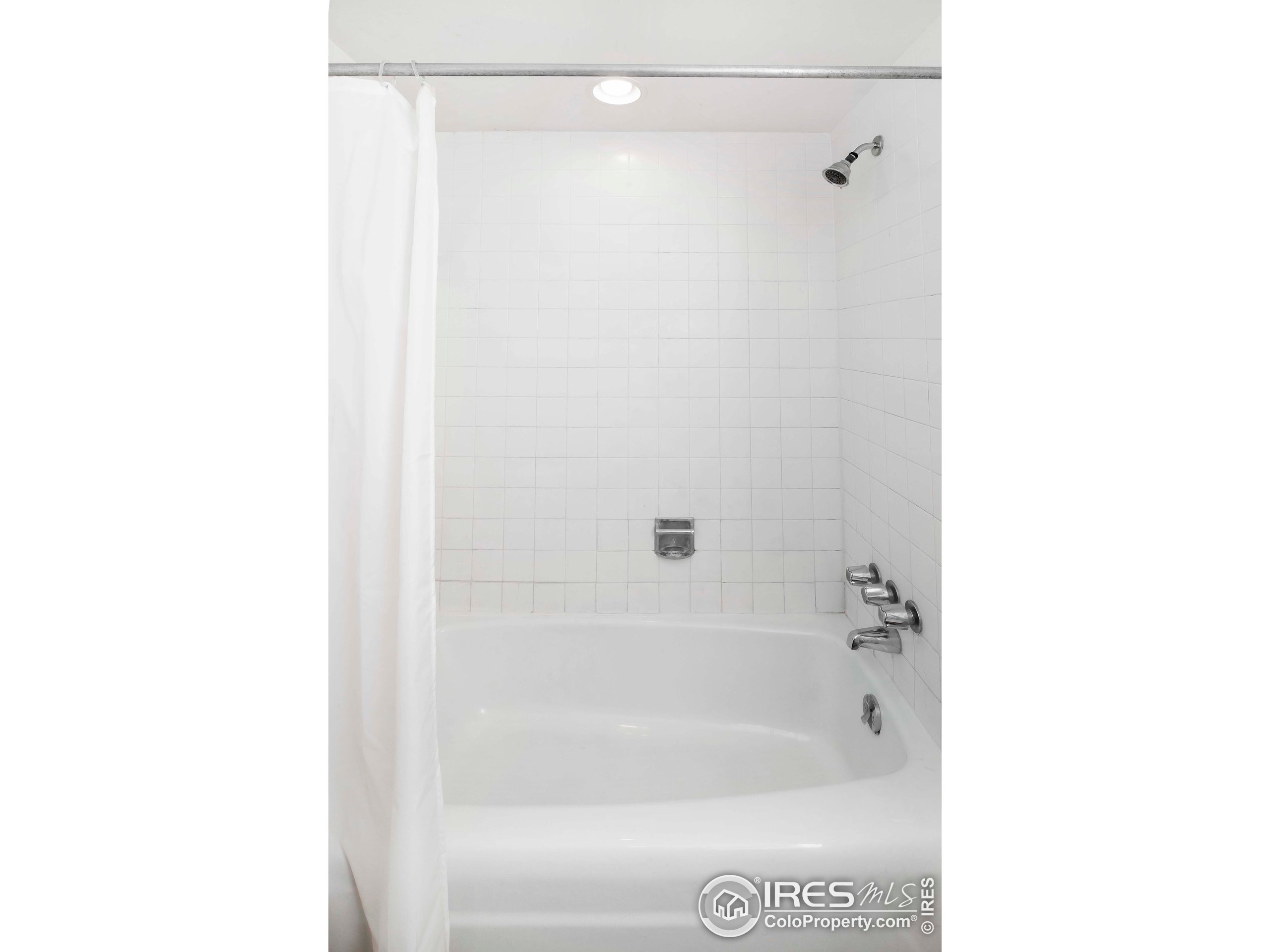 2227 Canyon Blvd Unit: 401A