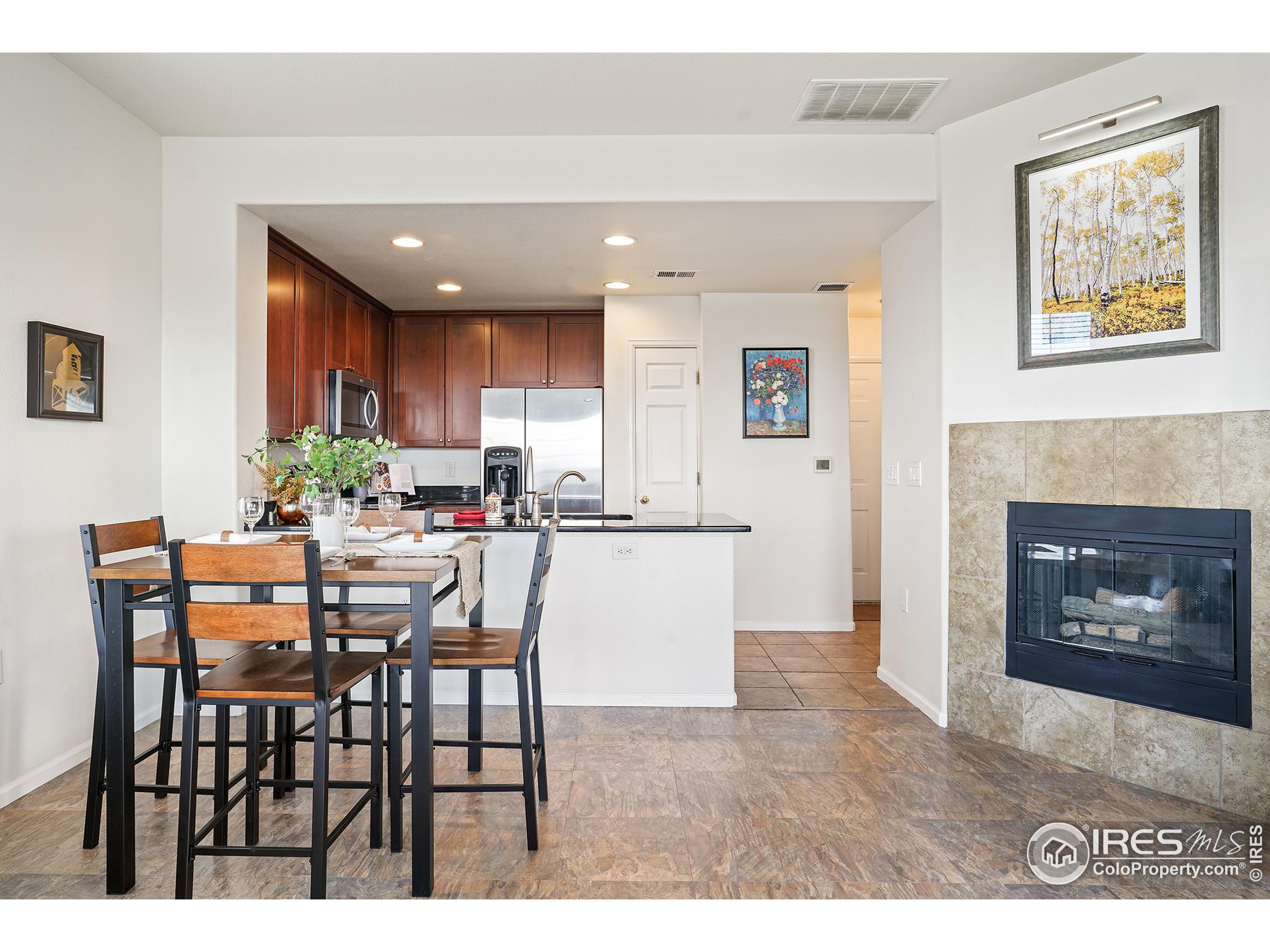 15902 E Geddes Ln Unit: 51