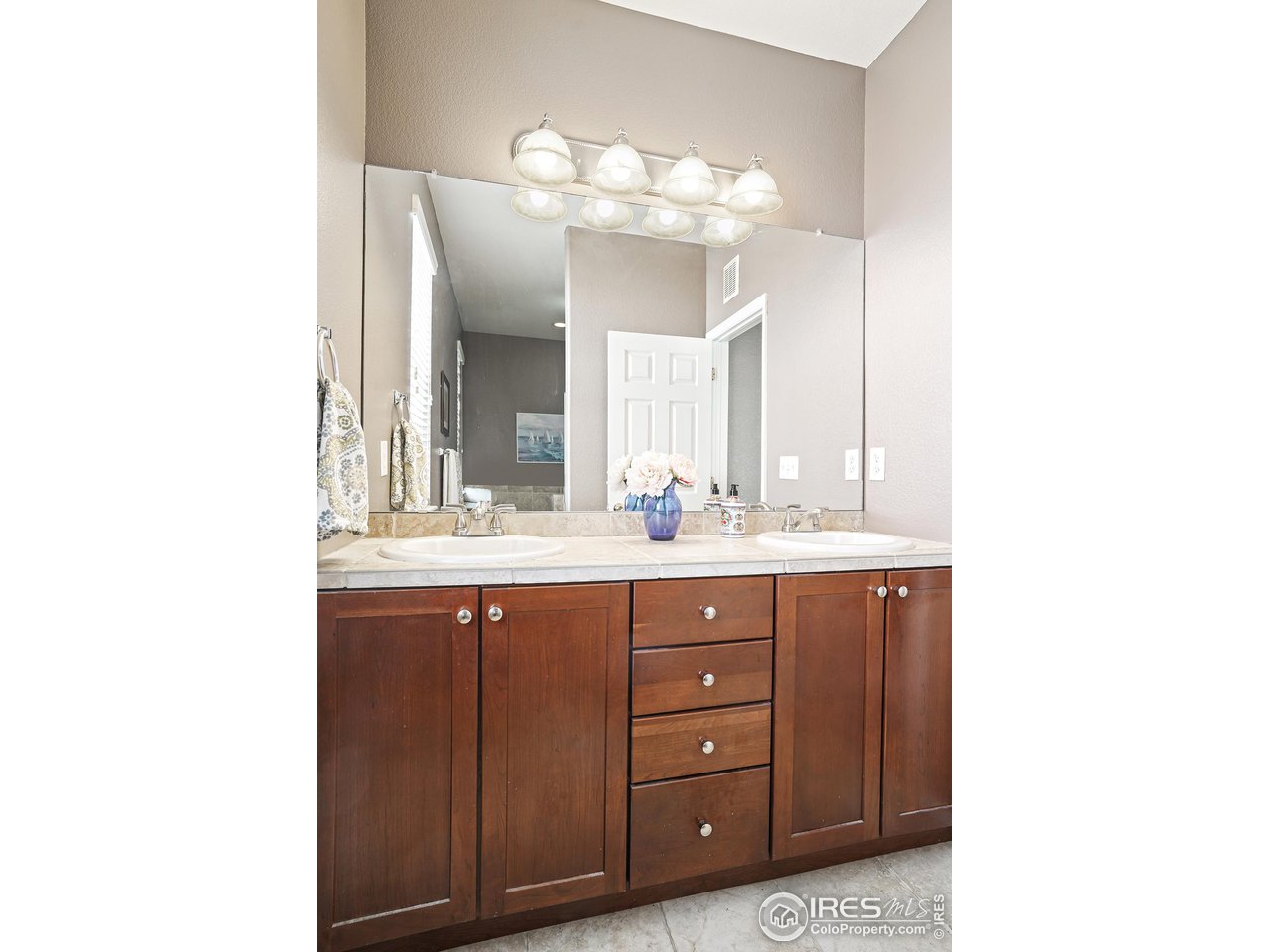 15902 E Geddes Ln Unit: 51