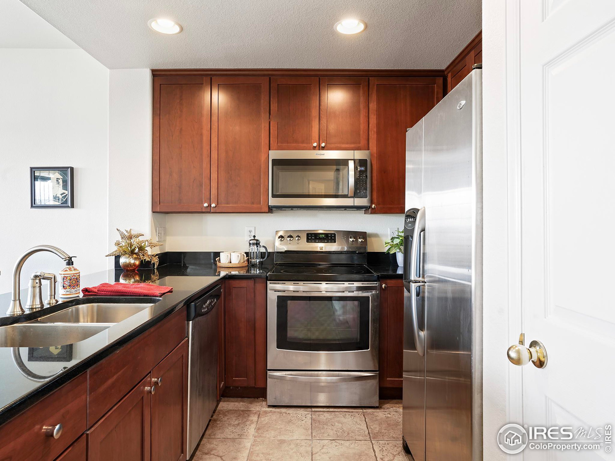 15902 E Geddes Ln Unit: 51