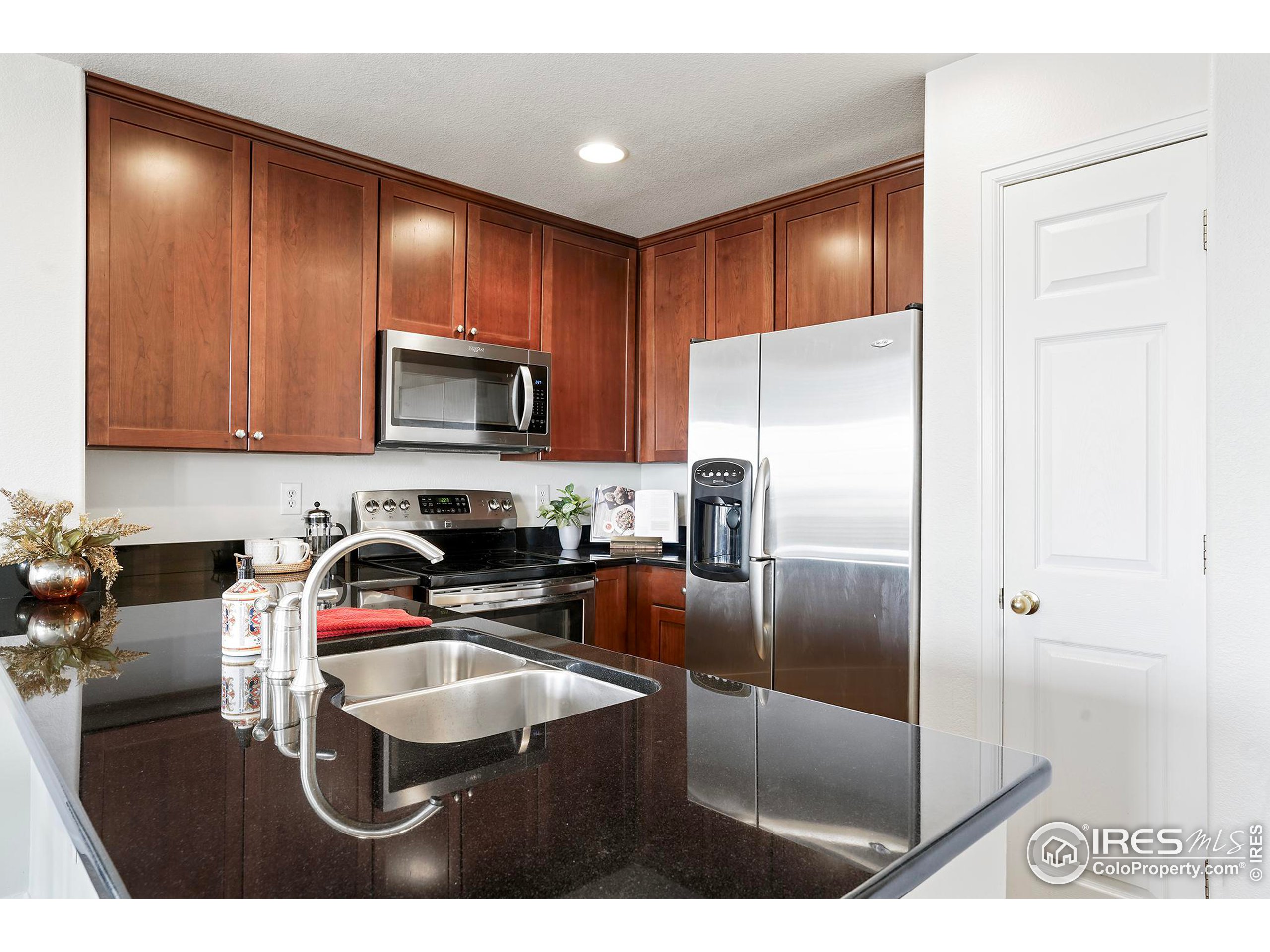 15902 E Geddes Ln Unit: 51