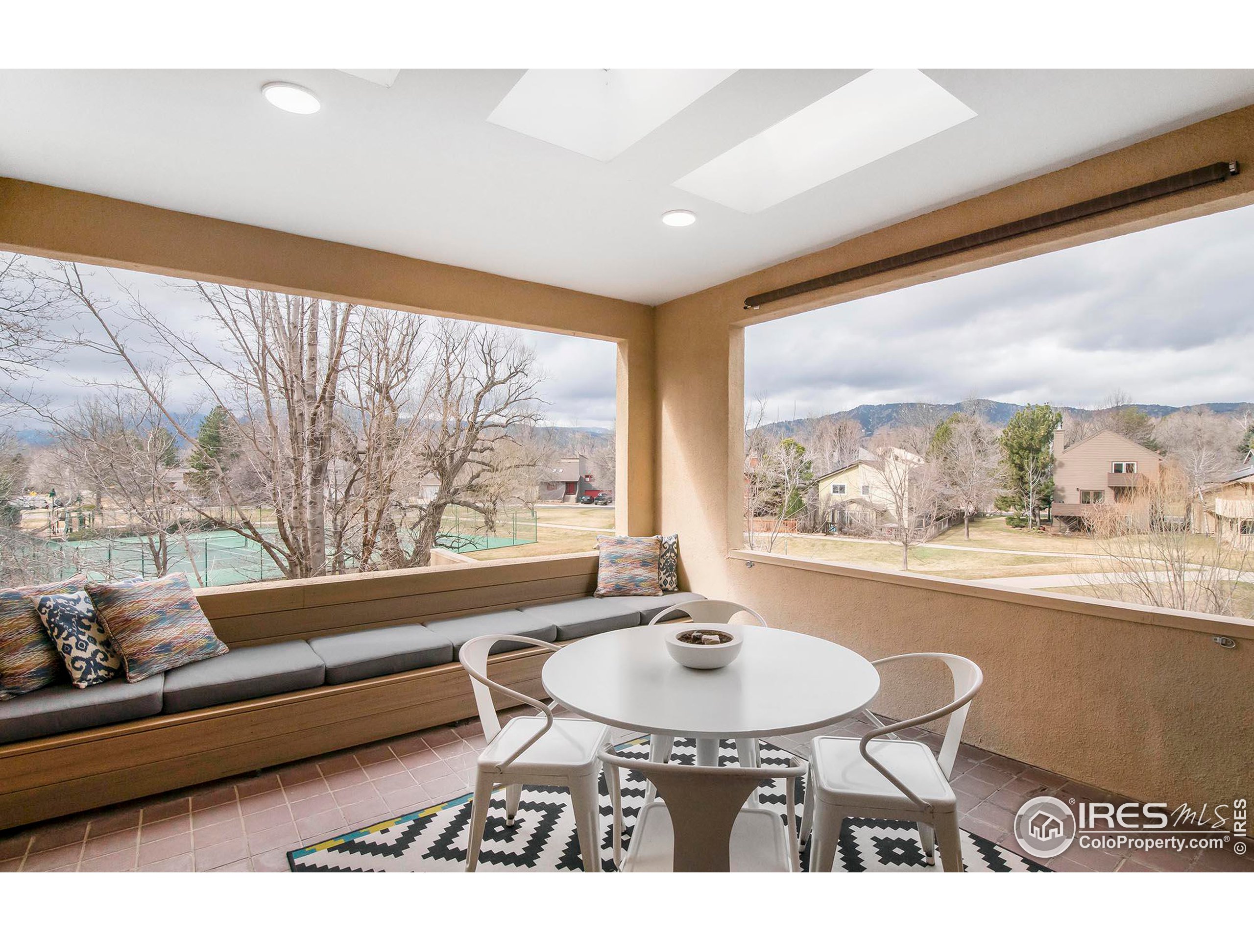 3845 Northbrook Dr F