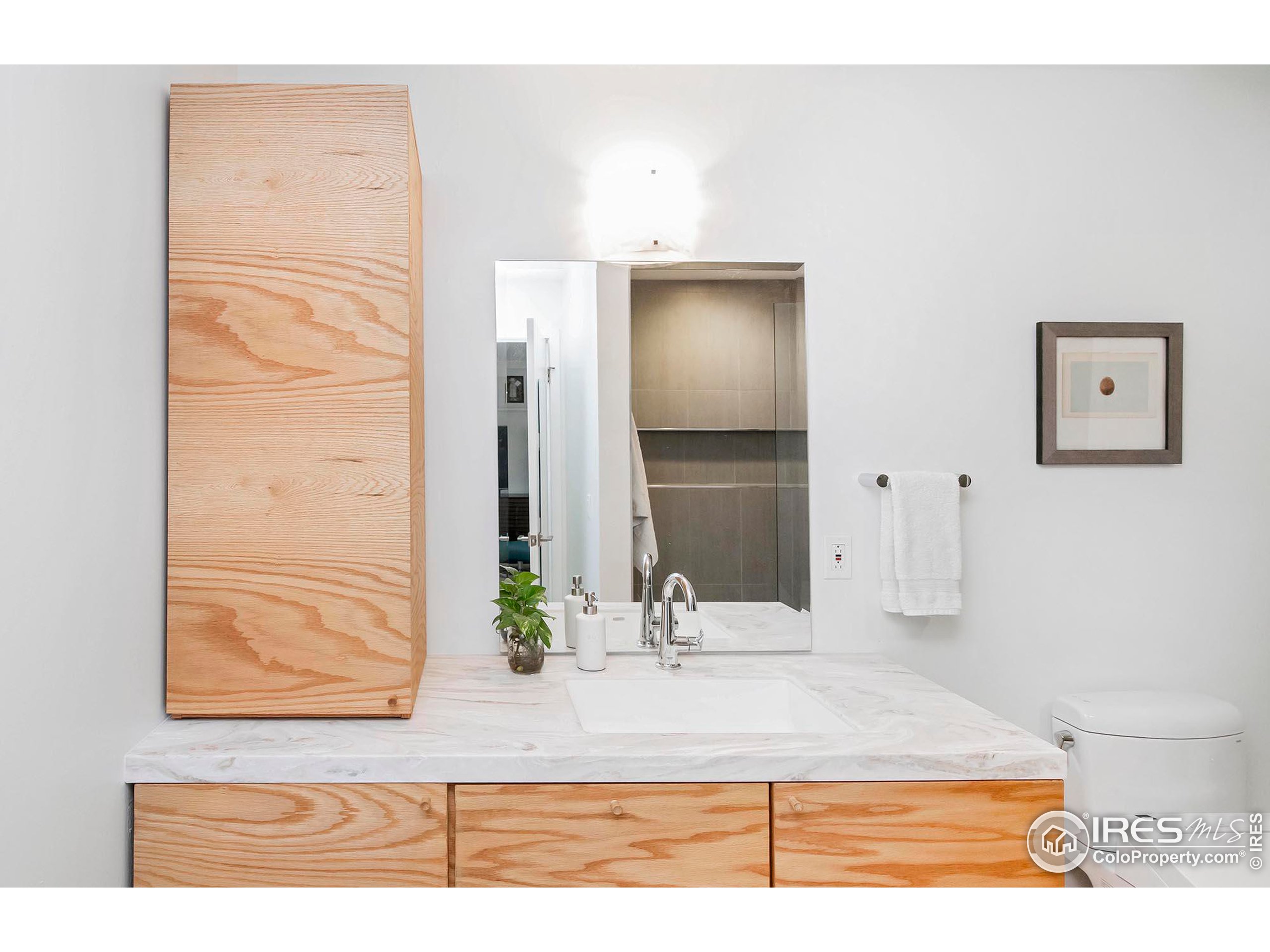 3845 Northbrook Dr F