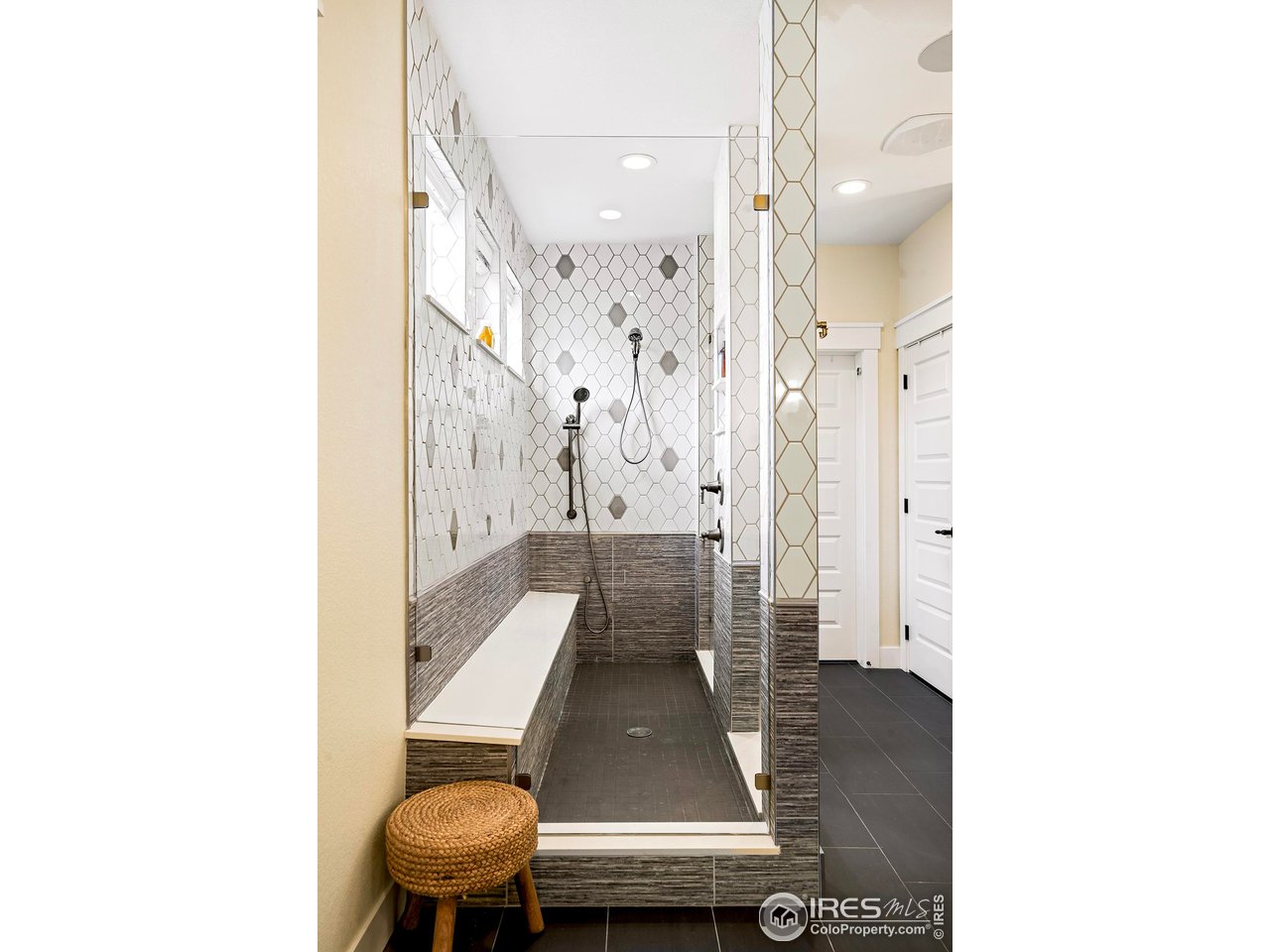 2934 Cascade Creek Dr