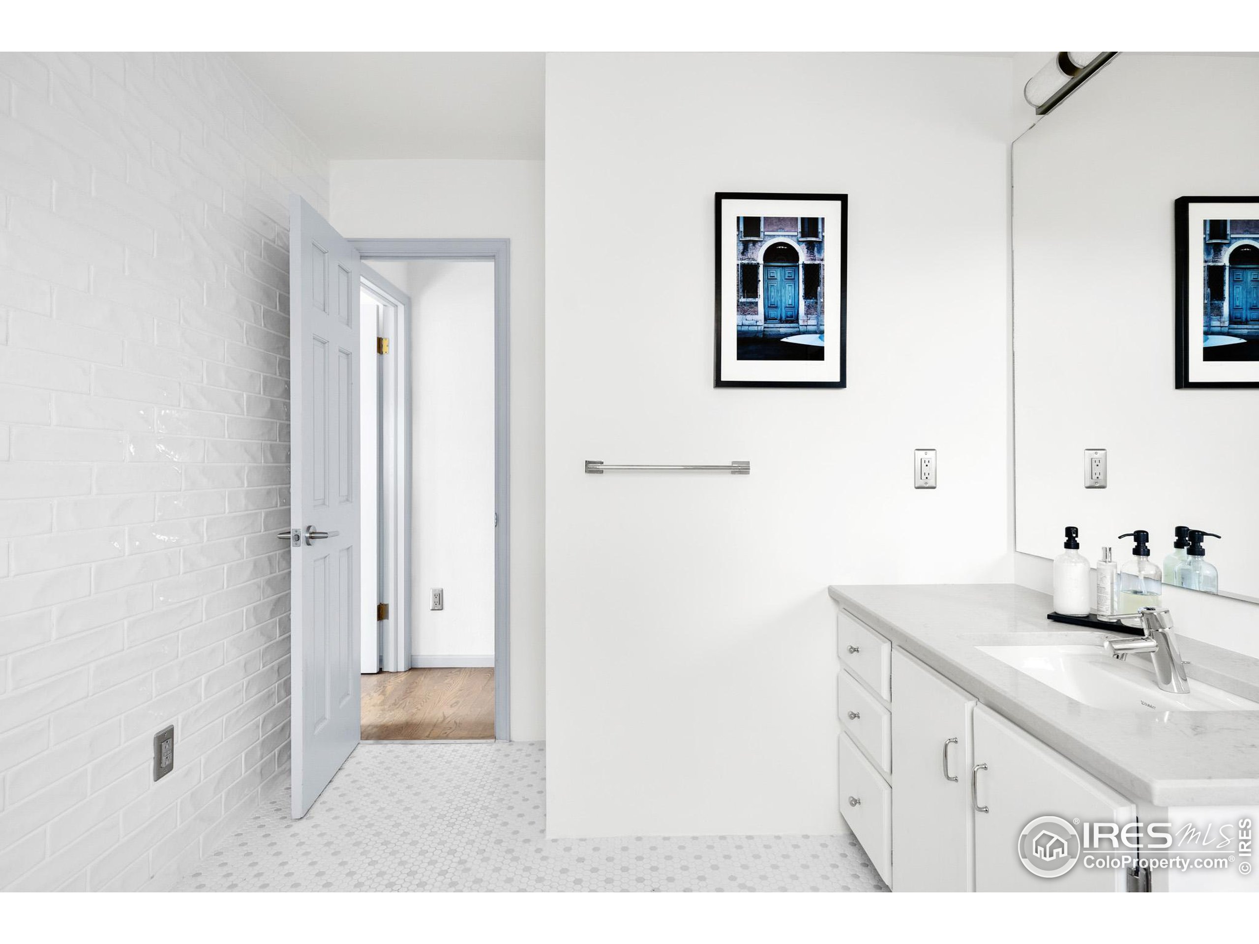 5699 Boulder Hills Dr