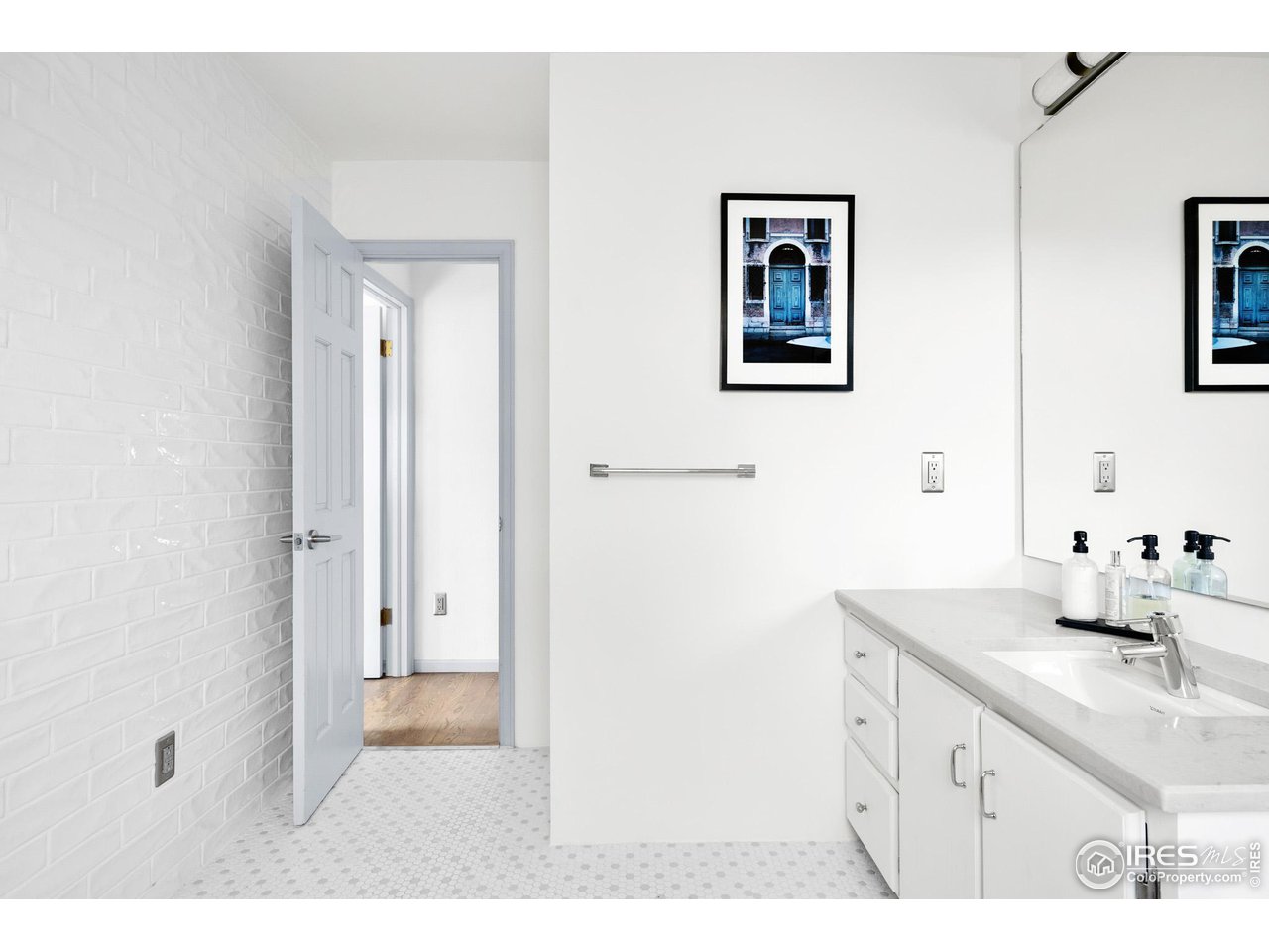 5699 Boulder Hills Dr