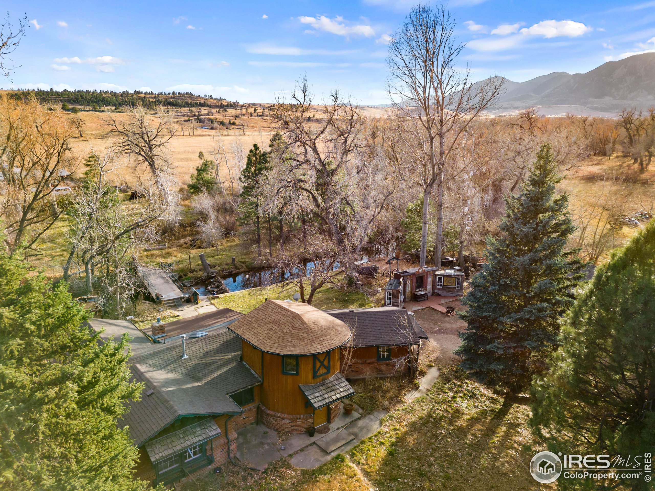 1491 S Foothills Hwy