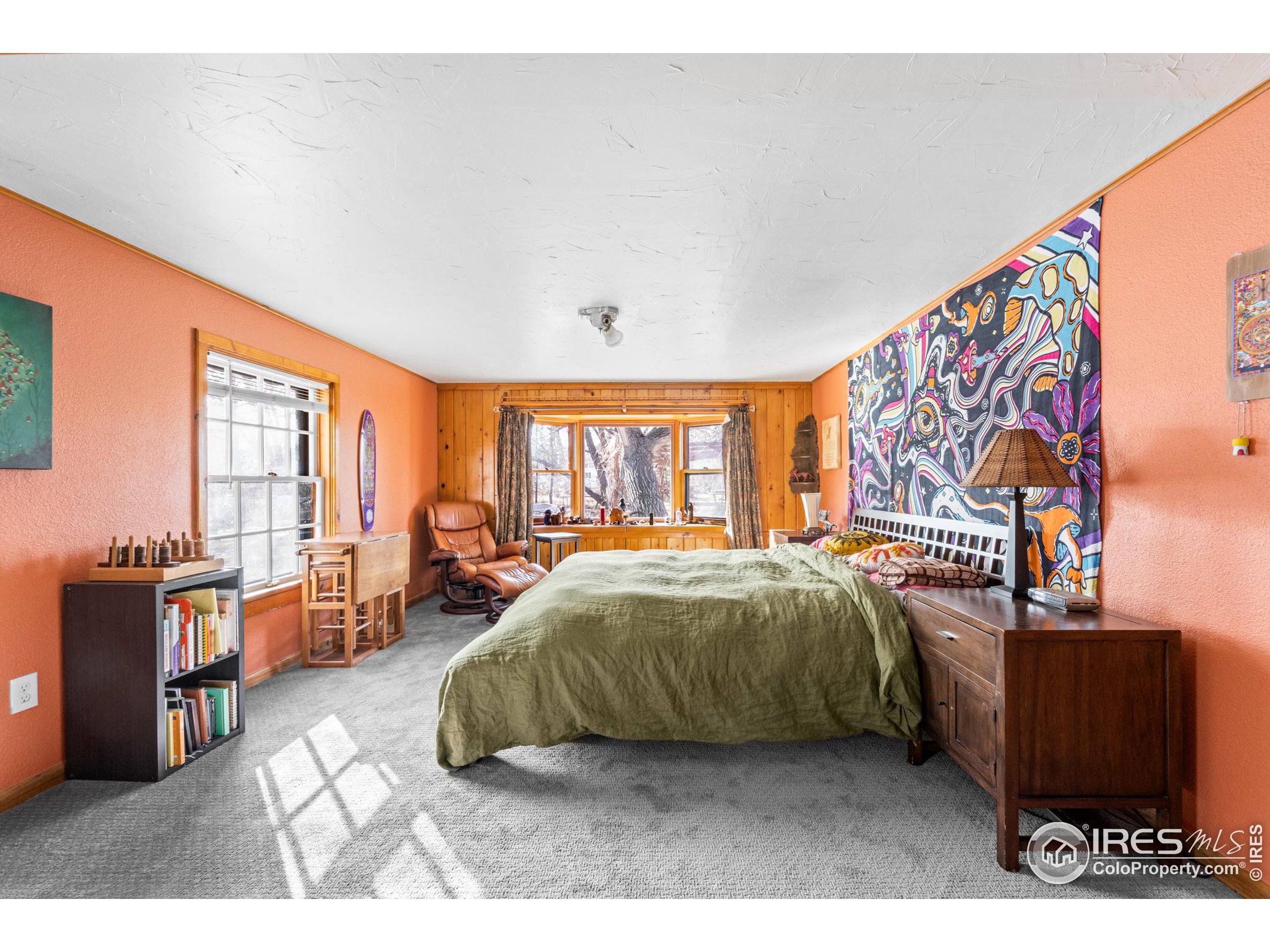 1491 S Foothills Hwy