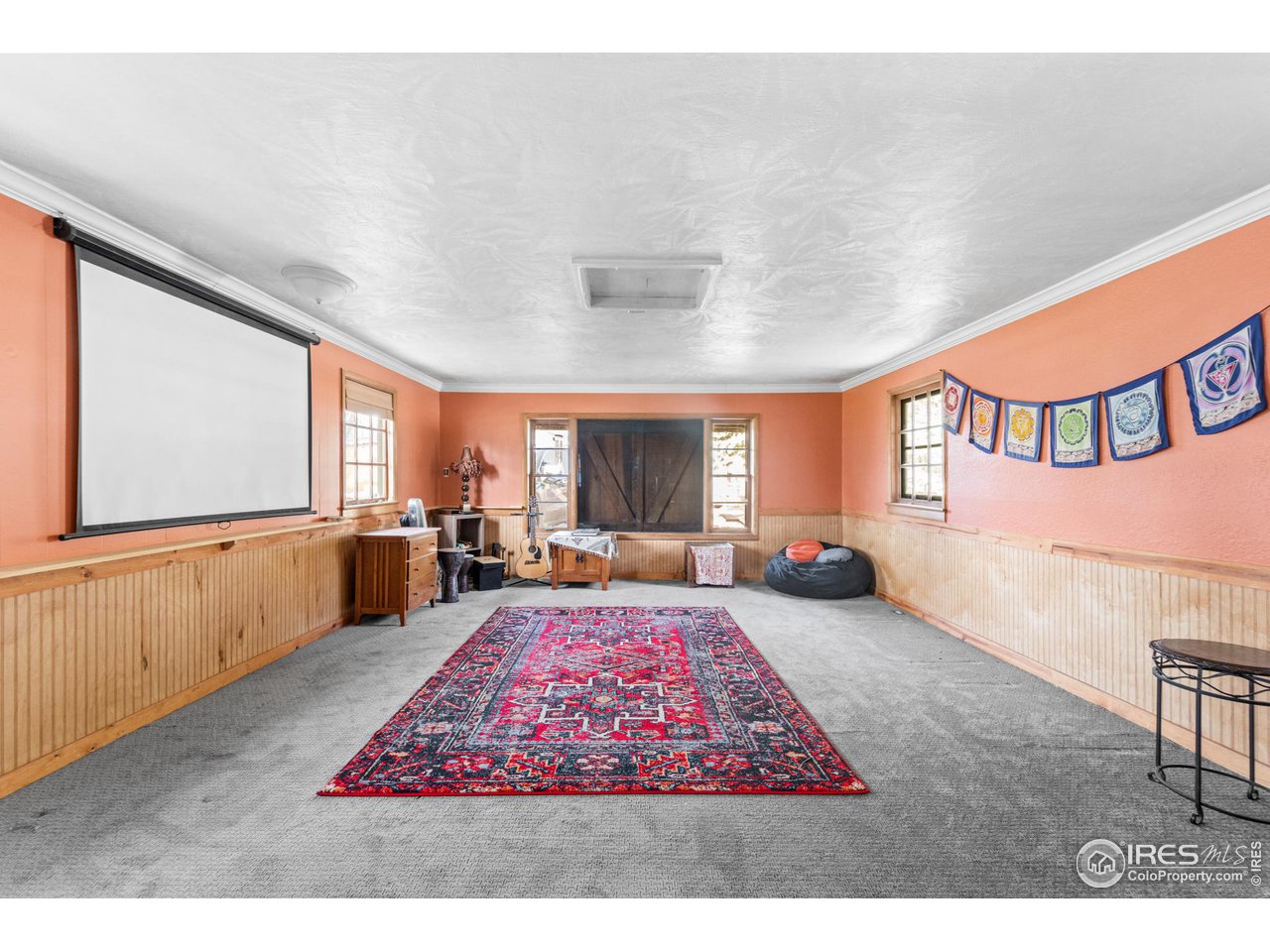 1491 S Foothills Hwy