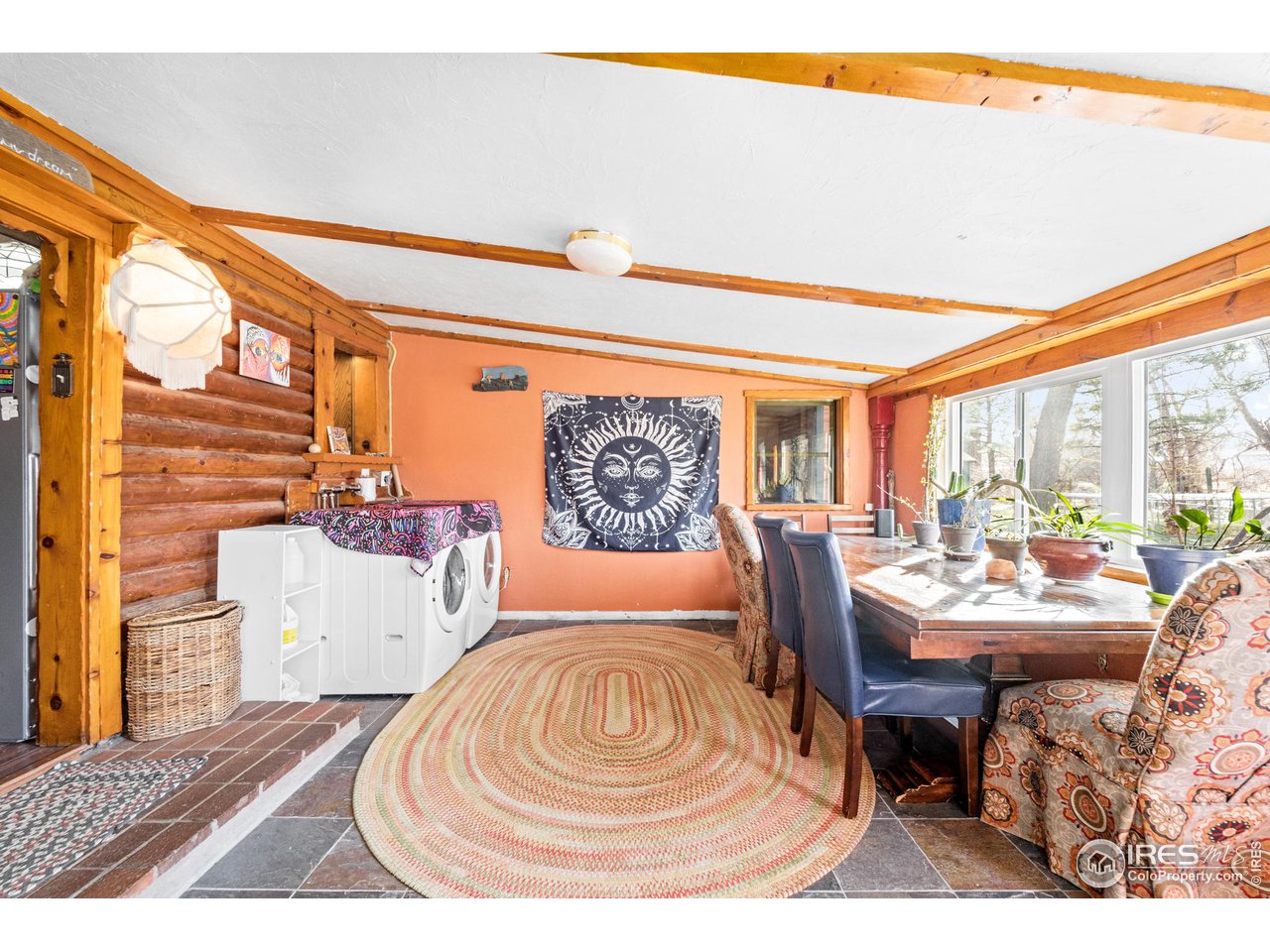 1491 S Foothills Hwy