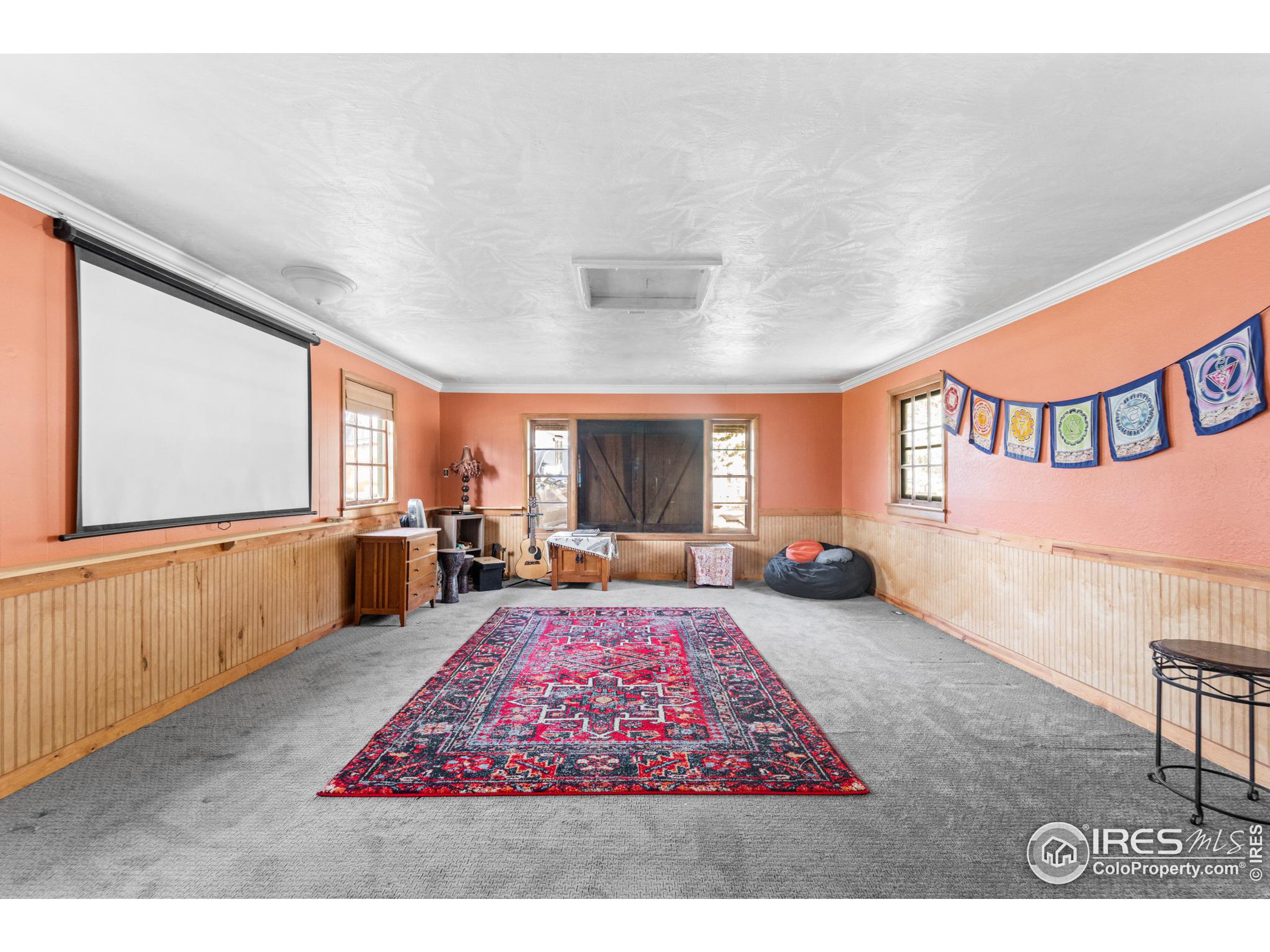 1491 S Foothills Hwy