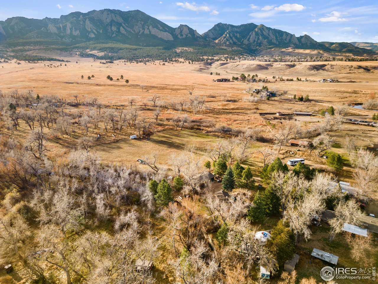 1491 S Foothills Hwy