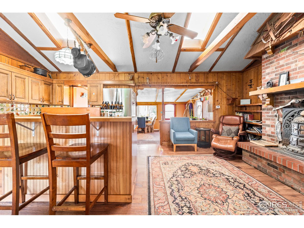 1491 S Foothills Hwy