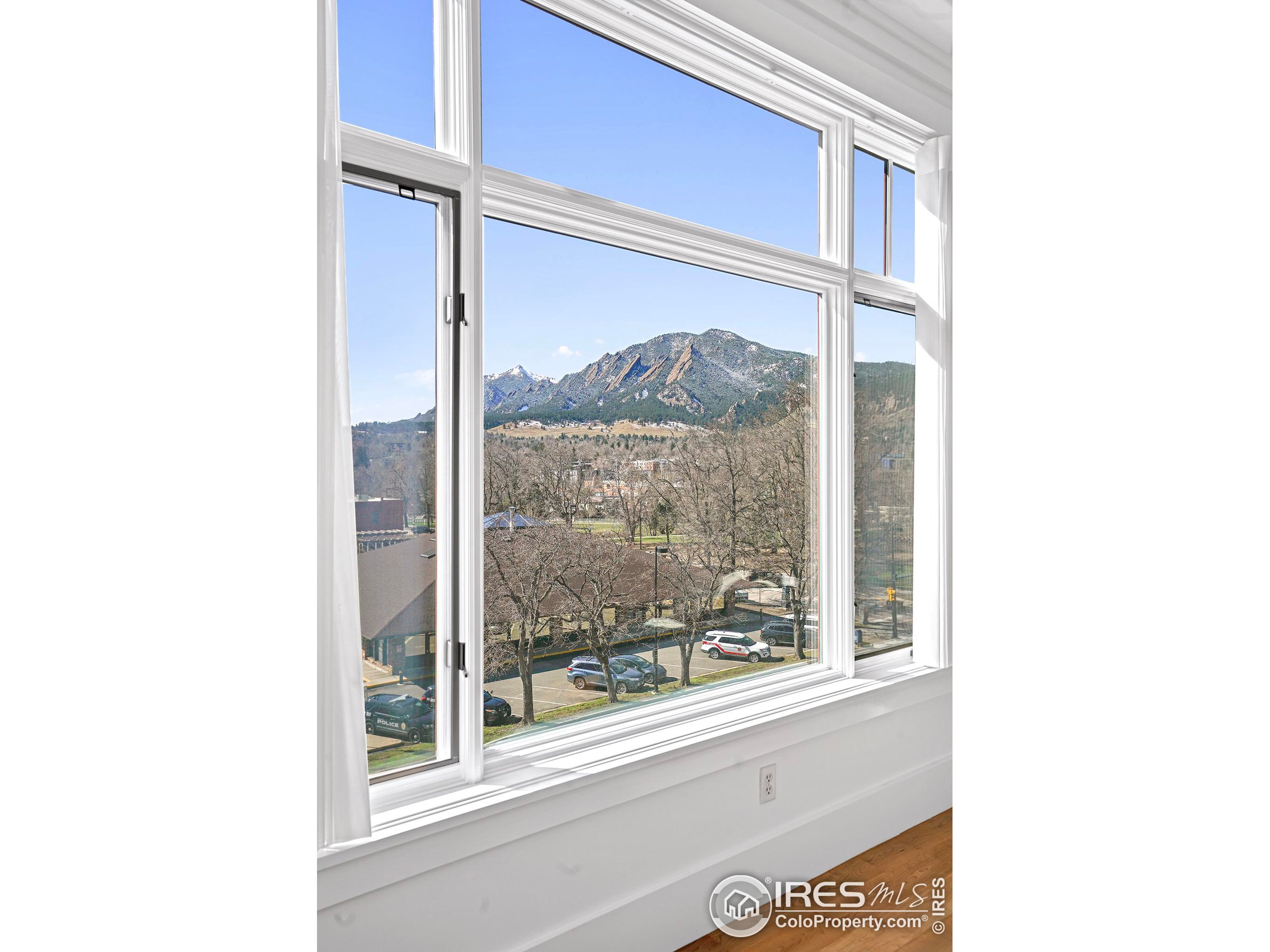 1301 Canyon Blvd 406