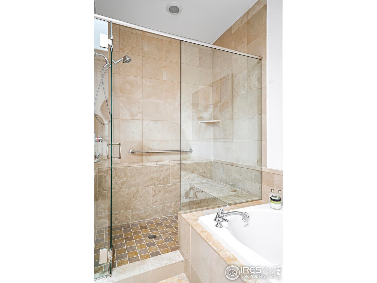 1301 Canyon Blvd 406