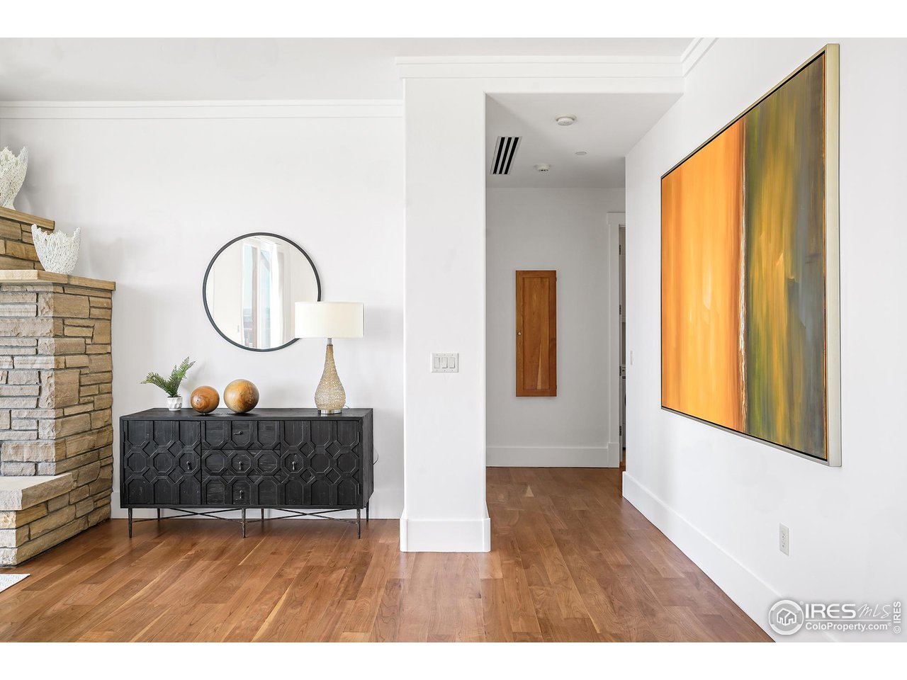 1301 Canyon Blvd 406