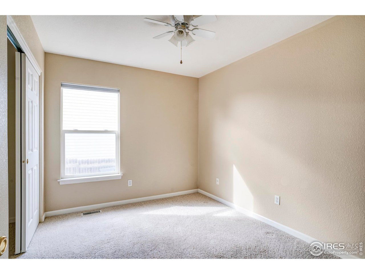 1728 Clover Creek Dr