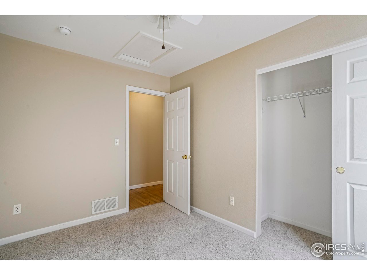 1728 Clover Creek Dr