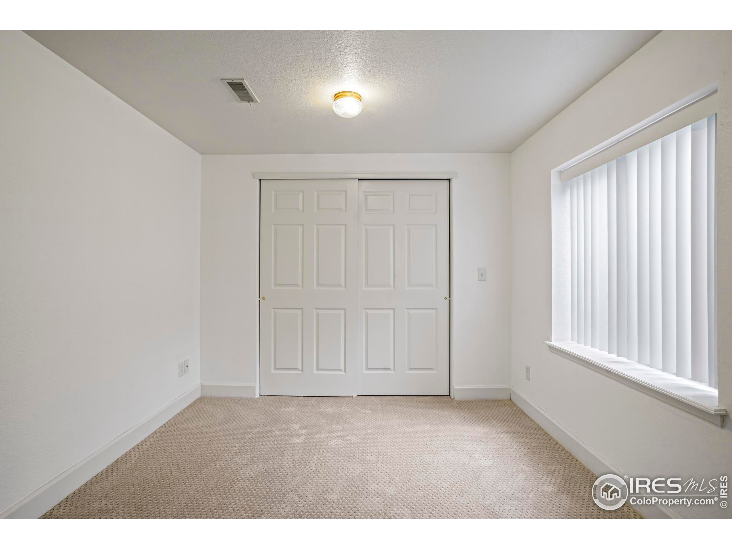 1728 Clover Creek Dr