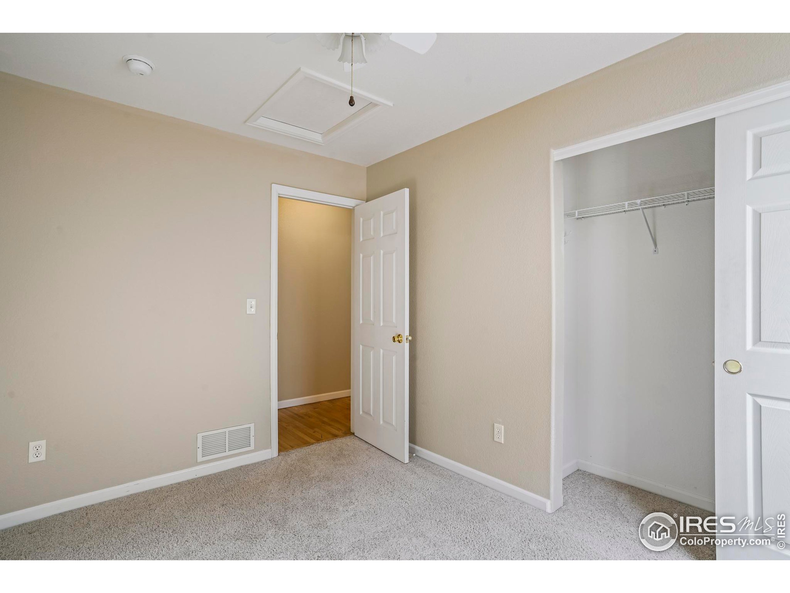 1728 Clover Creek Dr