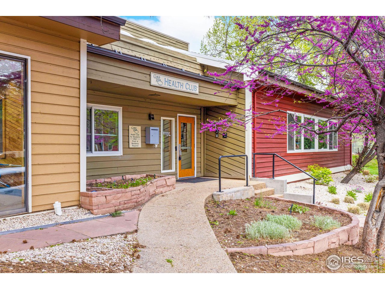 2875 Shadow Creek Dr 301