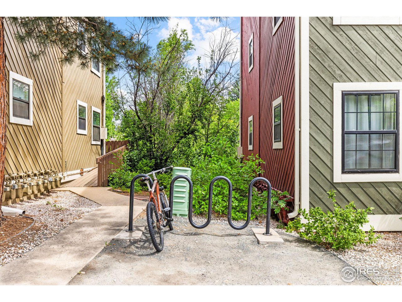 2875 Shadow Creek Dr 301