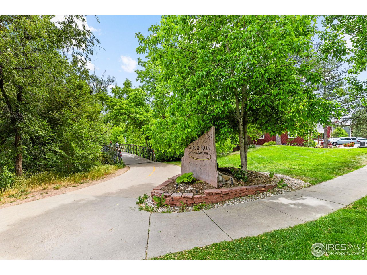 2875 Shadow Creek Dr 301