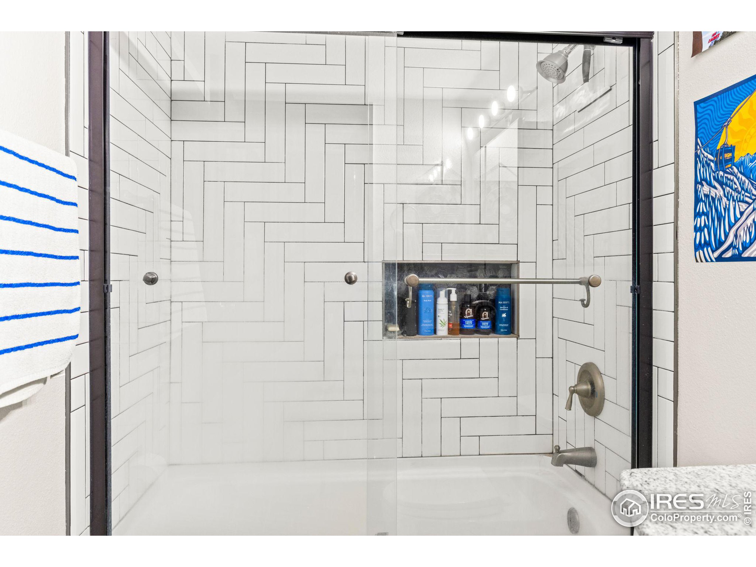 2875 Shadow Creek Dr 301