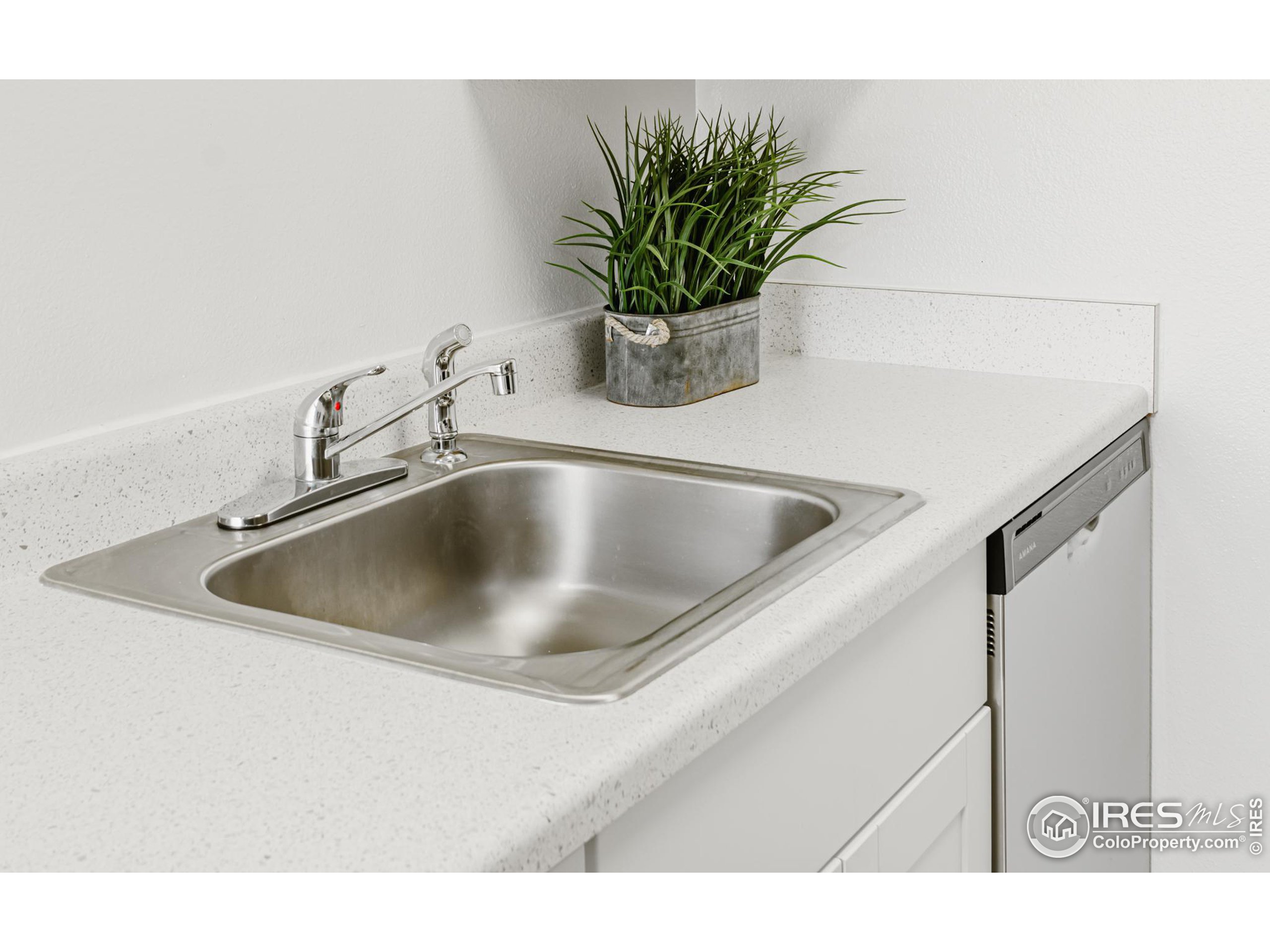 3009 Madison Ave 219K