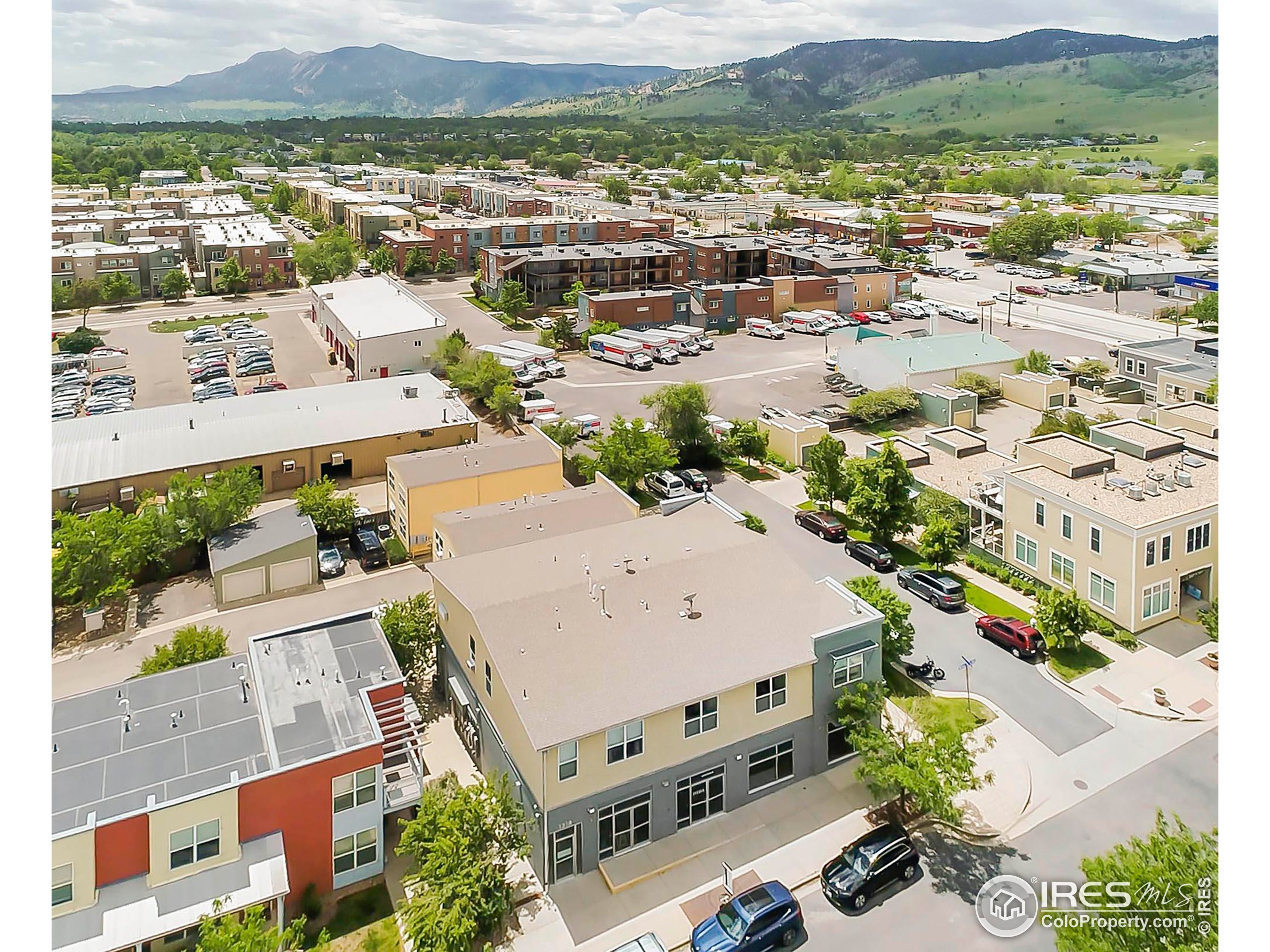 1318 Yellow Pine Ave B + C