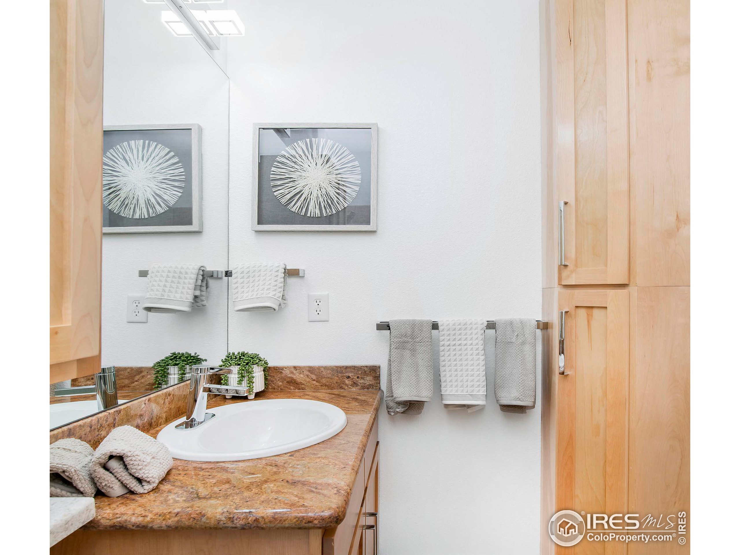 1318 Yellow Pine Ave B + C