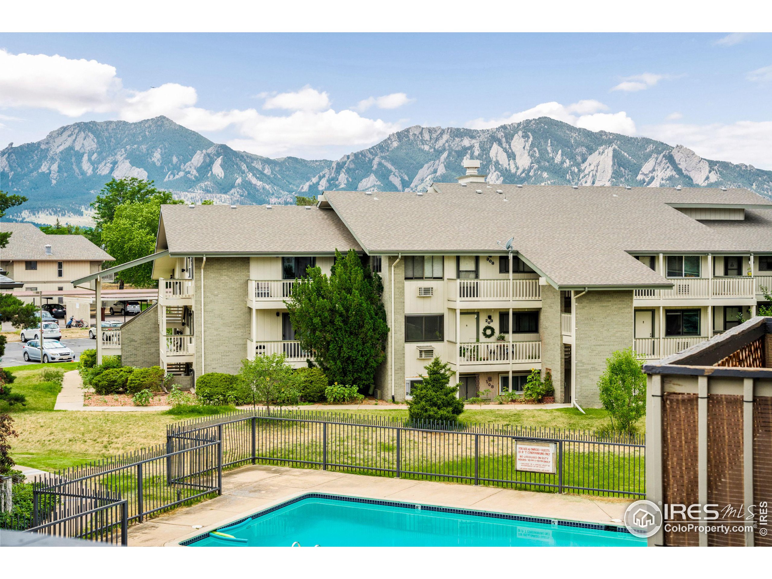 665 Manhattan Dr 205