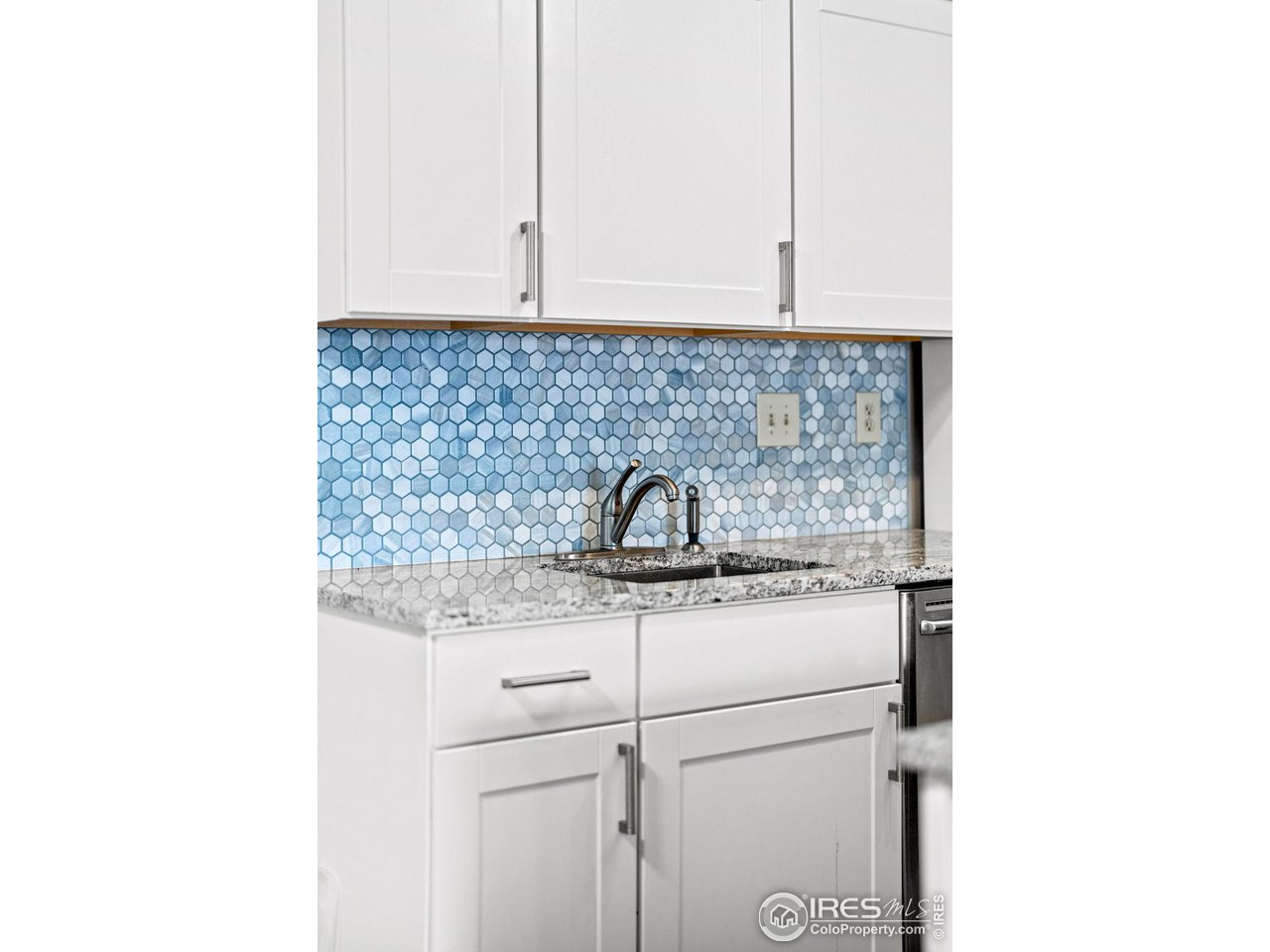 665 Manhattan Dr 205