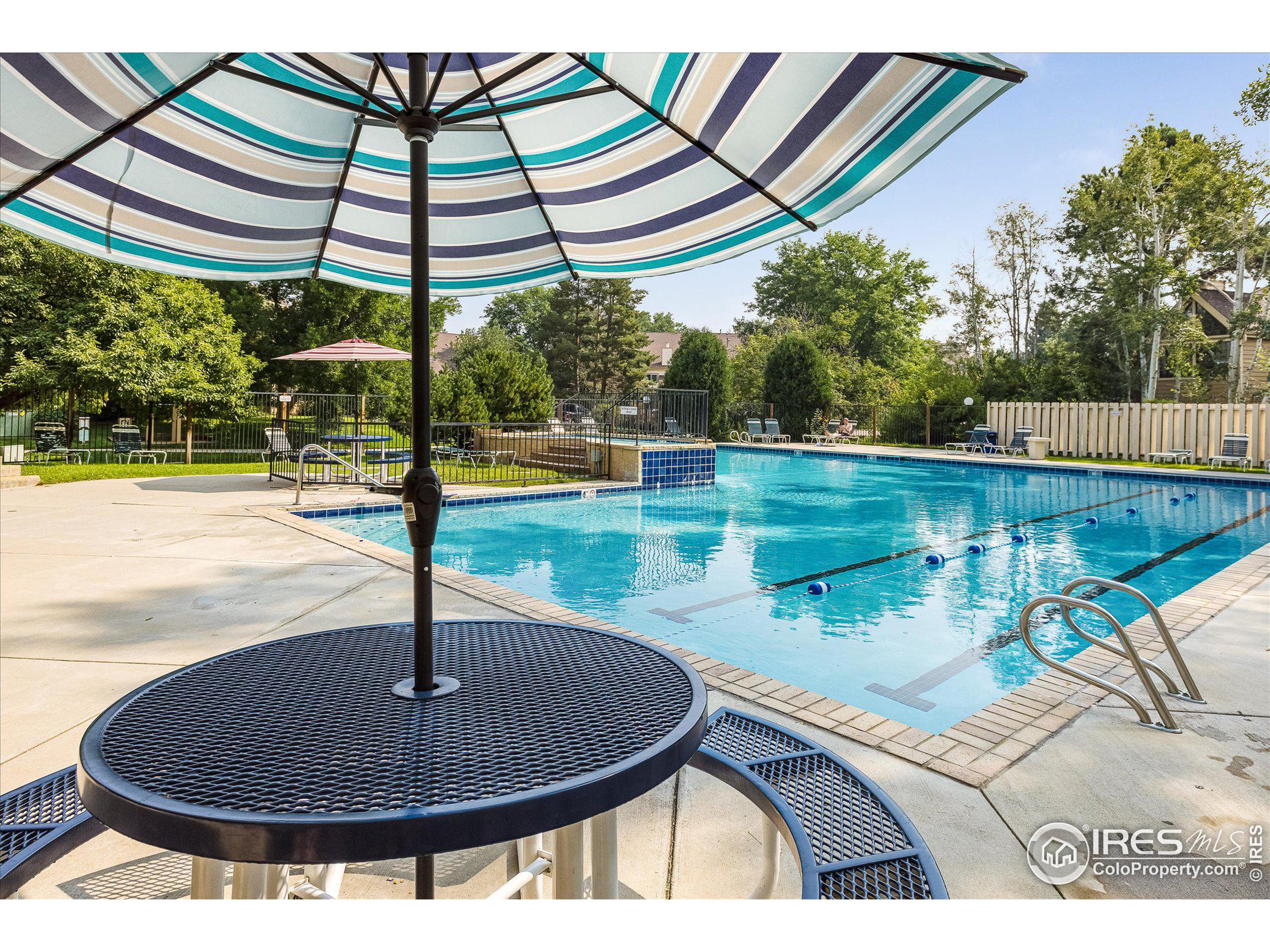 4767 White Rock Cir E