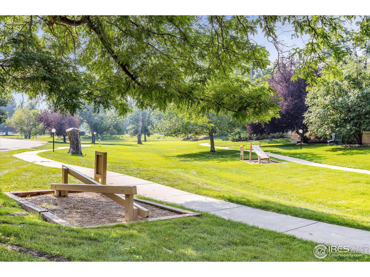 4767 White Rock Cir E