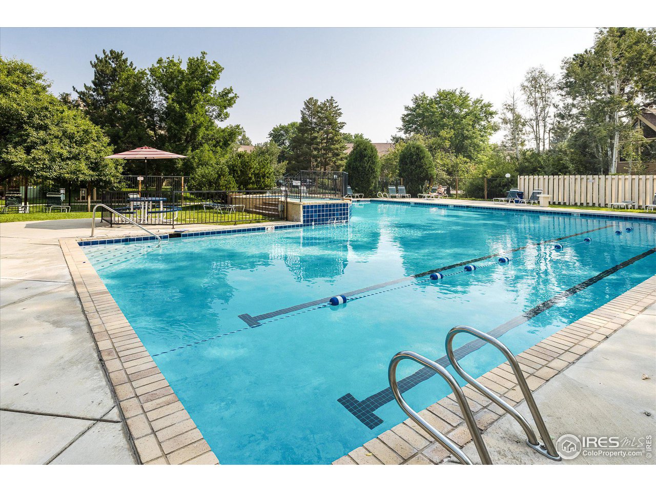 4767 White Rock Cir E