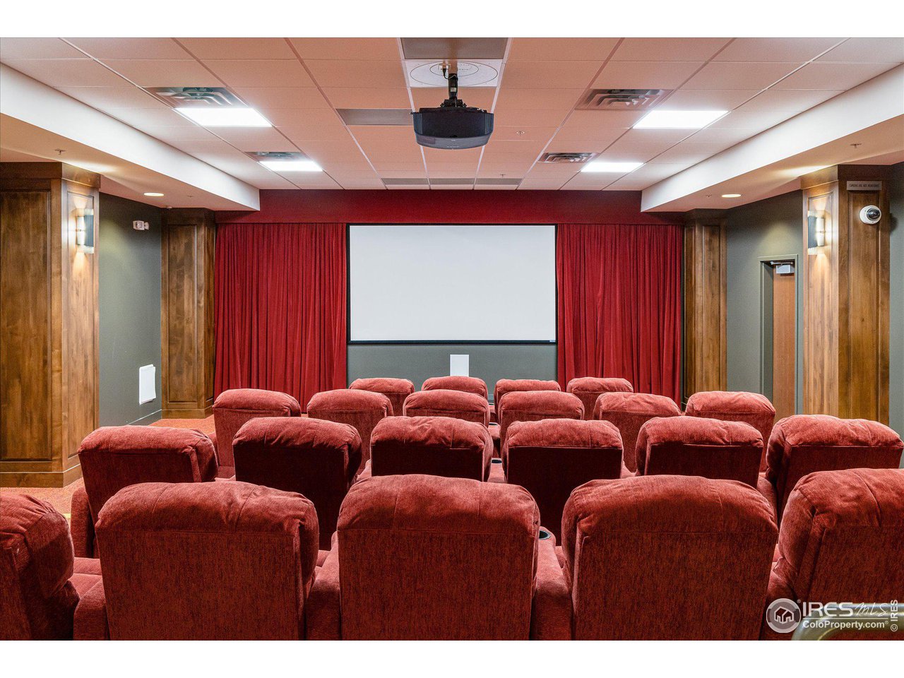 3401 Arapahoe Ave 210