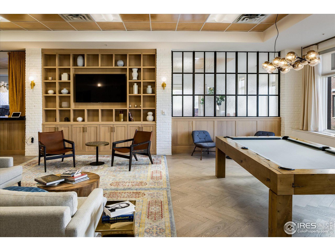 3401 Arapahoe Ave 210