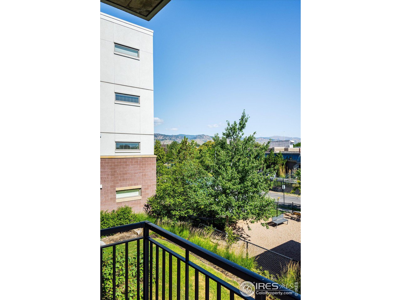 3401 Arapahoe Ave 210