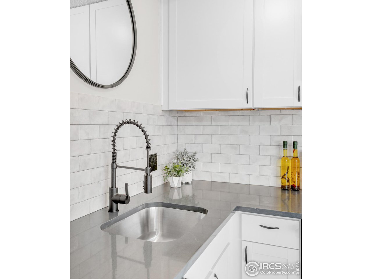 3161 Madison Ave N-306